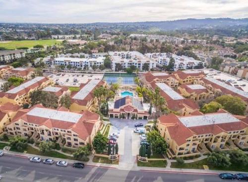 University City Apartment | -Vacation two bedrooms La Jolla luxury condo