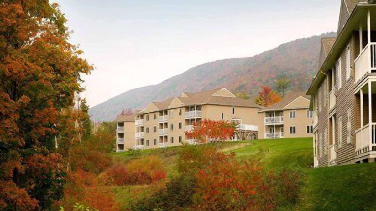 Hancock Resort | Vacation Village In The Berkshires 5 Star Resort - Suite B