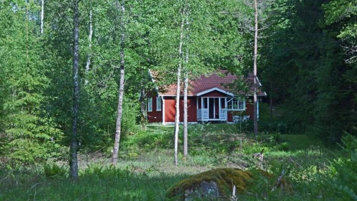 Sexdrega Ski Chalet | Vacation with boat on the lake and internet