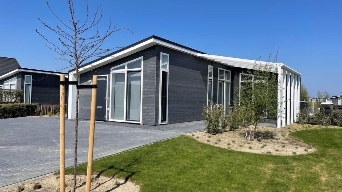 Wemeldinge House | Vakantiehuis Ruisweg 12 by Interhome