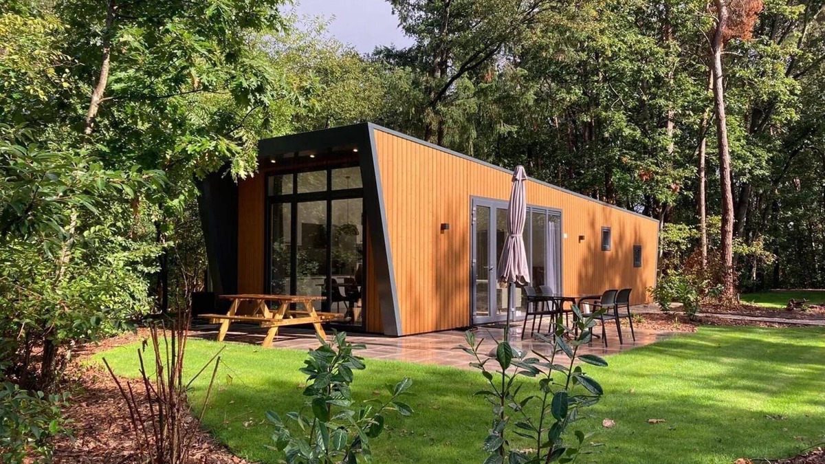 Ruinen Ski Chalet | Vakantiepark De Wiltzangh - Just Nature Hottub 4