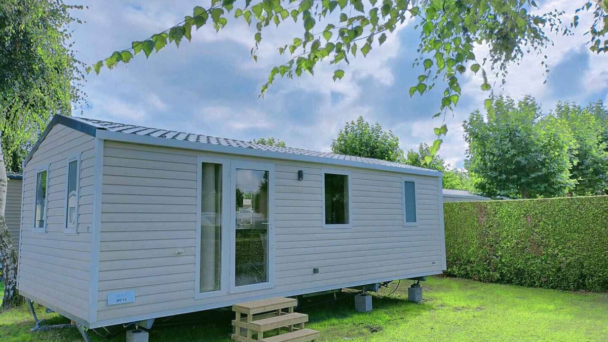 Jabbeke Ski Chalet | Vakantiepark Klein Strand - Premium Chalet 4p