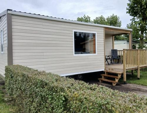 Jabbeke Ski Chalet | Vakantiepark Klein Strand - Cottage 4p