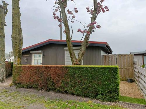 Jabbeke Ski Chalet | Vakantiepark Klein Strand - Luxe Houten Chalet