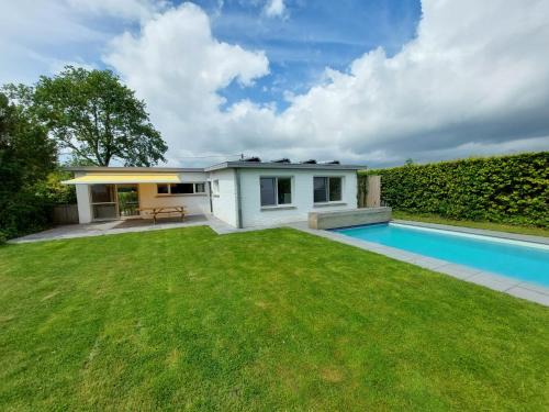 Koekelare House | vakantiewoning met permanent verwarmd zwembad en sauna