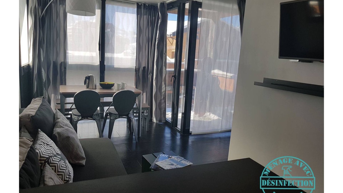 Val-Thorens Apartment | Val Thorens 29m² 4/6 pers. Balcony + Wifi. Magnificent view of the slopes & Cime Caron