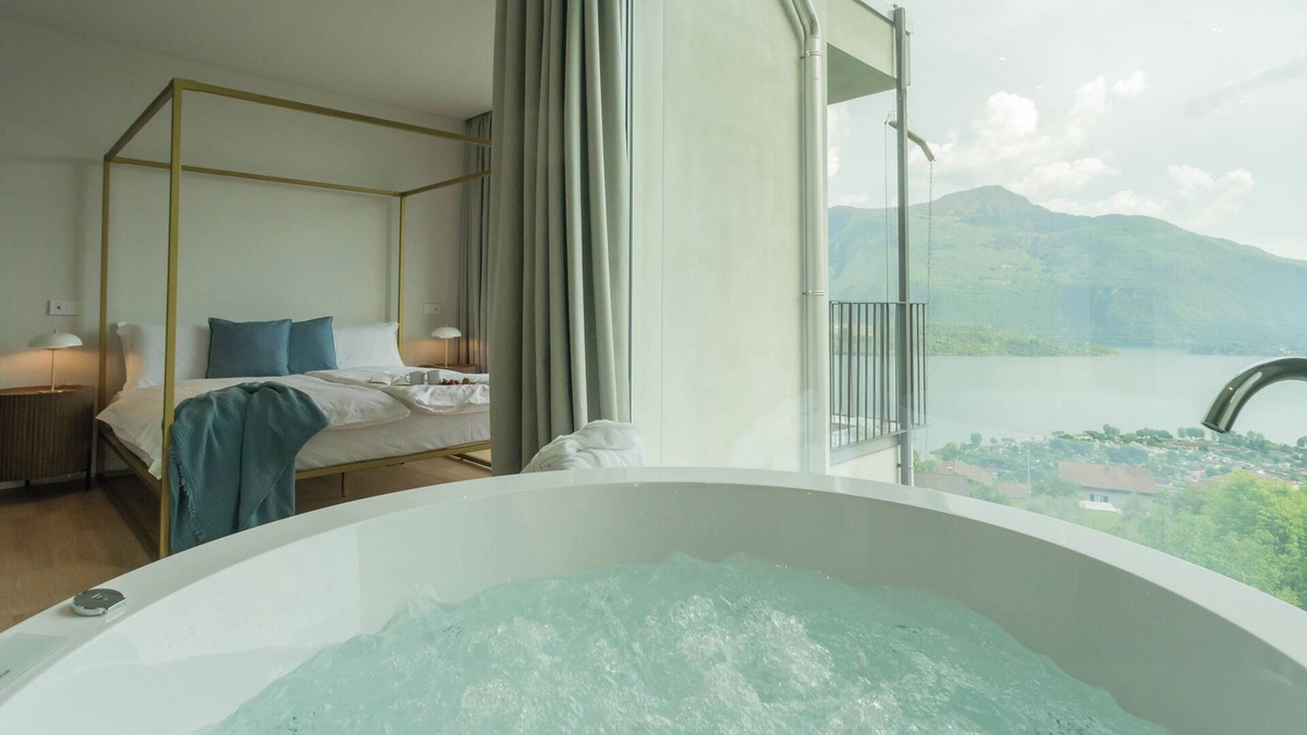 Vercana Villa | Valarin Elite Lake Villa