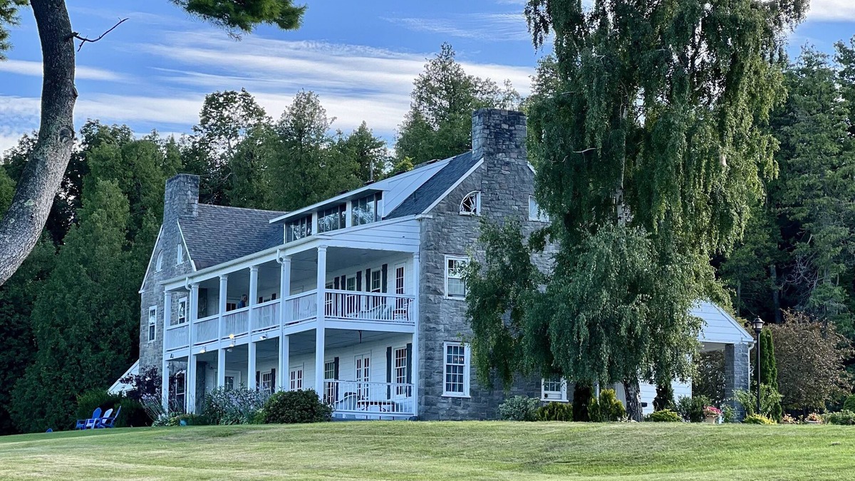Schuyler Falls House | Valcour Inn & Boathouse