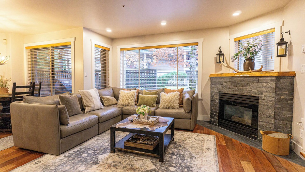 Whistler Cay Heights House | Valhalla 1 bedroom, sleeps 4, Quiet setting just steps from the action!