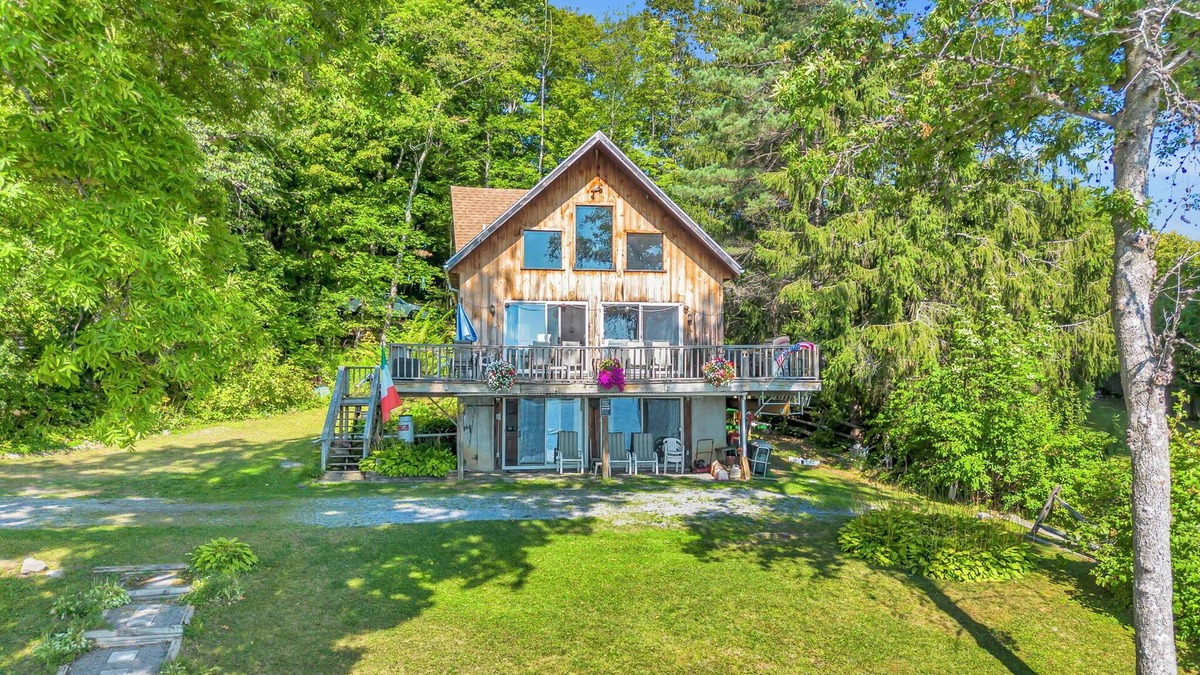 Cooperstown - Otsego Lake House | Valhalla on Otsego Lake, Kayaks, Pedal Boat, Fish