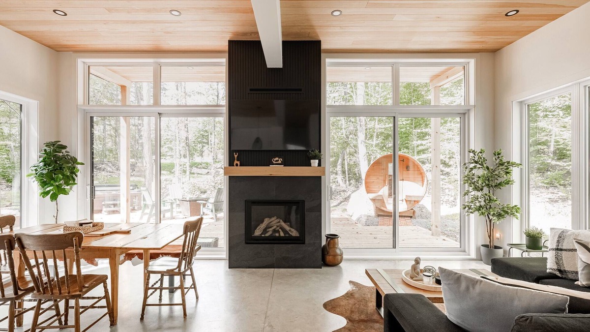 La Conception Cottage | Valhalla Tremblant Cabin Retreat-Jacuzzi/Sauna