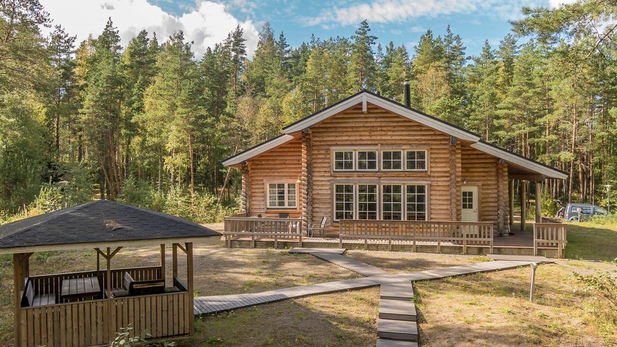 Renko House | Valkealammi by Interhome