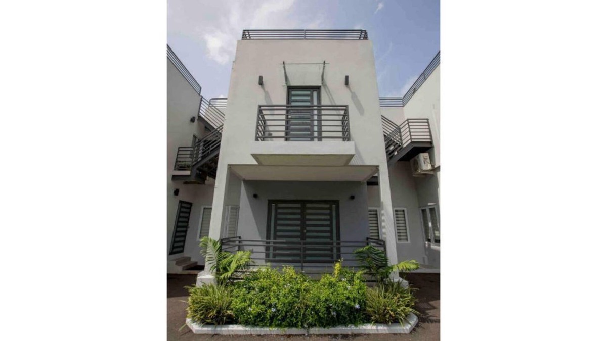 Maraval House | Vallée Cachée - Samaan 3bdr w Roof Terrace & Pool