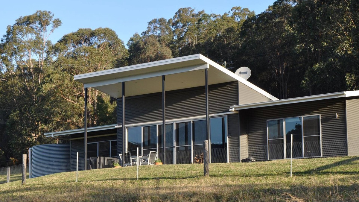Cessnock City Council Villa | Valle Laguna - Modern Self Contained Villa set on 200acre farm
