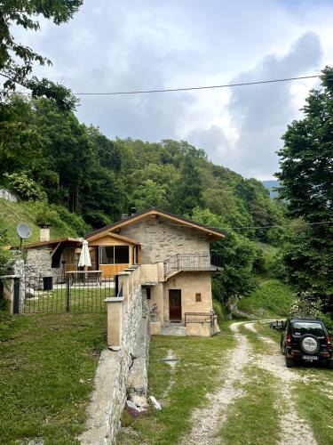 San Damiano Macra House | vallemaira house GRAN BAITA 12 posti letto in exclusiva da 2 persone