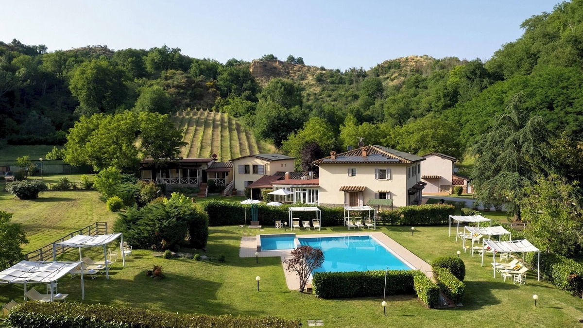 San Giovanni Valdarno Villa | Valleverde 28+2, Emma Villas