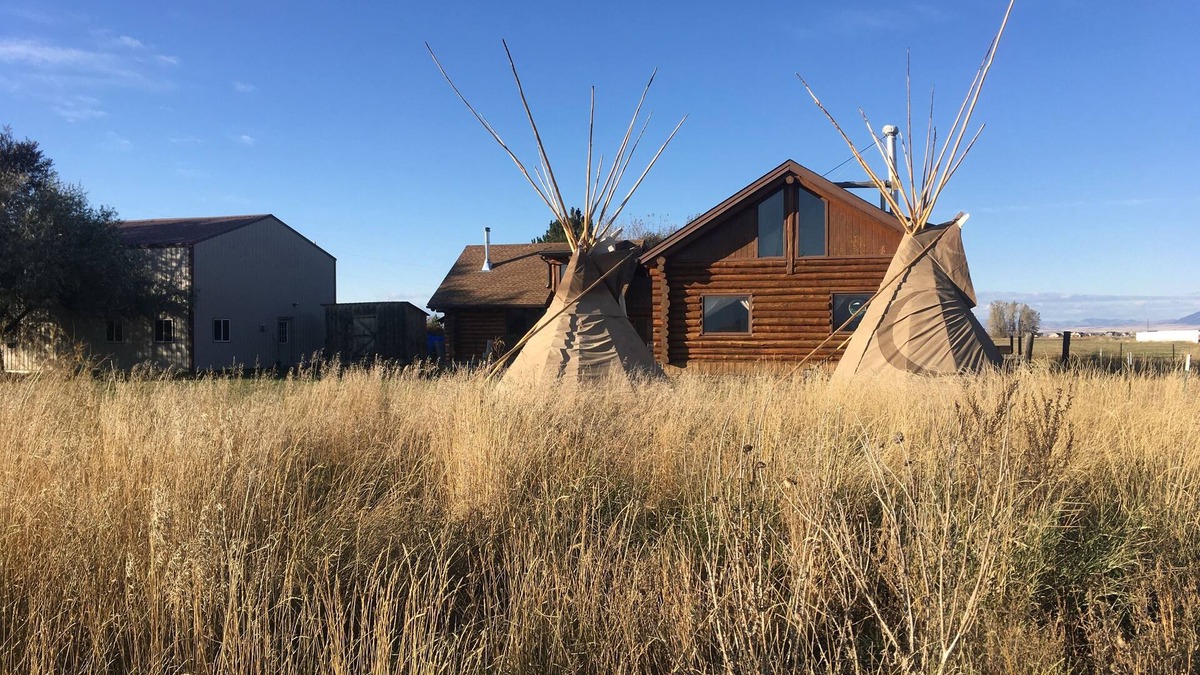 Bozeman House | Valley Cabin located 5 miles from Bozeman-Yellowstone International airport