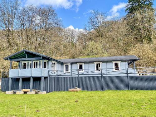 Oakfordbridge House | Valley Lodge
