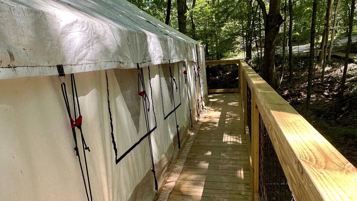 Cuyahoga Falls RV Rental | Valley Overlook - Glamping Tent N1 - the heart of Cuyahoga Valley National Park
