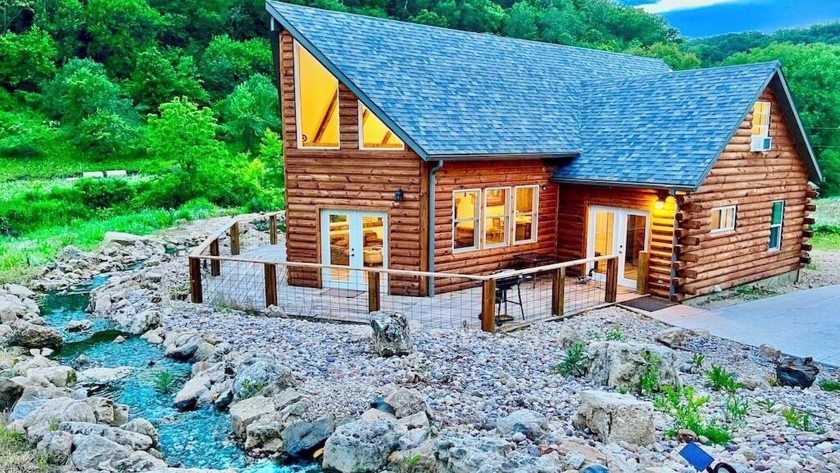 Lansing Cabin | Valley View Lodge w/Swimming Pond, Waterfalls, and Hot Tub