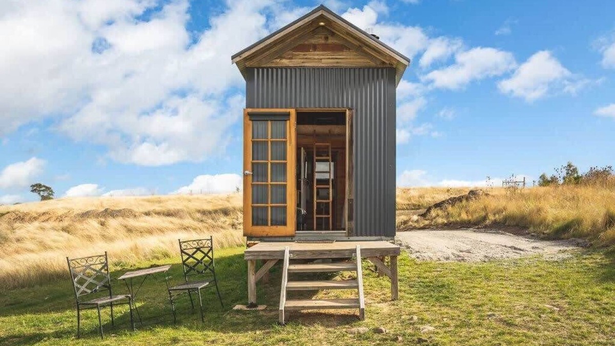 Monegeetta House | Valley View Tiny House by Tiny Away