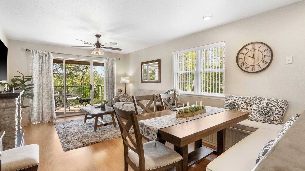 Branson Condo | Valley View Treehouse | Holiday Hills Branson | Golf Resort | Outdoor Pools