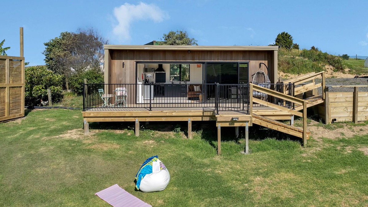 Maungakaramea Cottage | Valley View - Whangarei Tiny Home