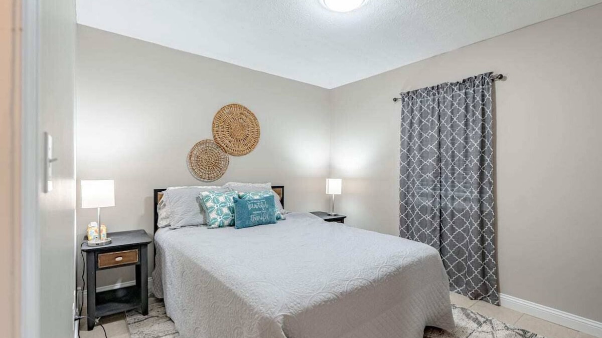 Radcliff House | Valor Cottage/close to Ft. Knox and Louisville