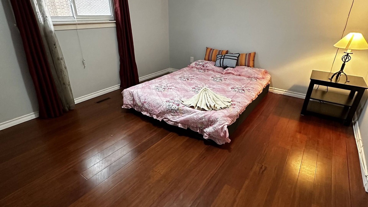 Brampton House | Value For Money Room in Brampton
