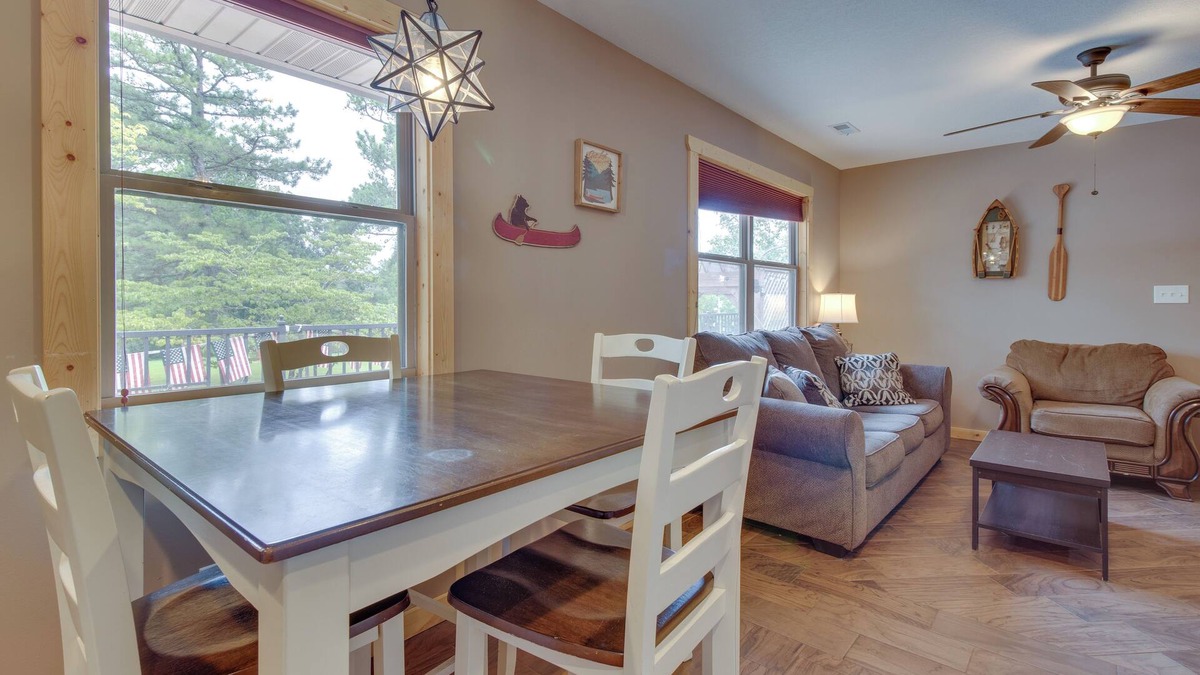 Van Buren Condo | Van Buren Condo Near Boating, Hiking & Golfing!