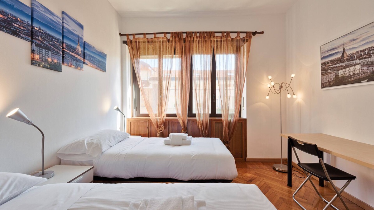 Vanchiglietta Apartment | Vanchiglietta Colourful Apartment