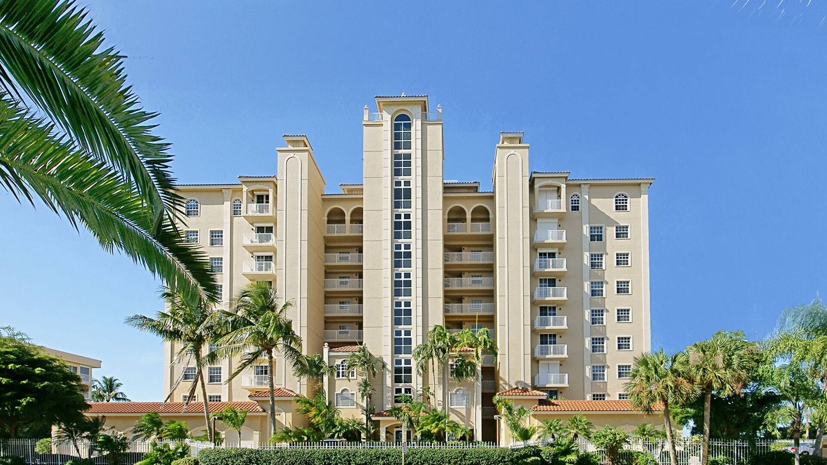 Vanderbilt Beach Condo | Vanderbilt Beachfront!