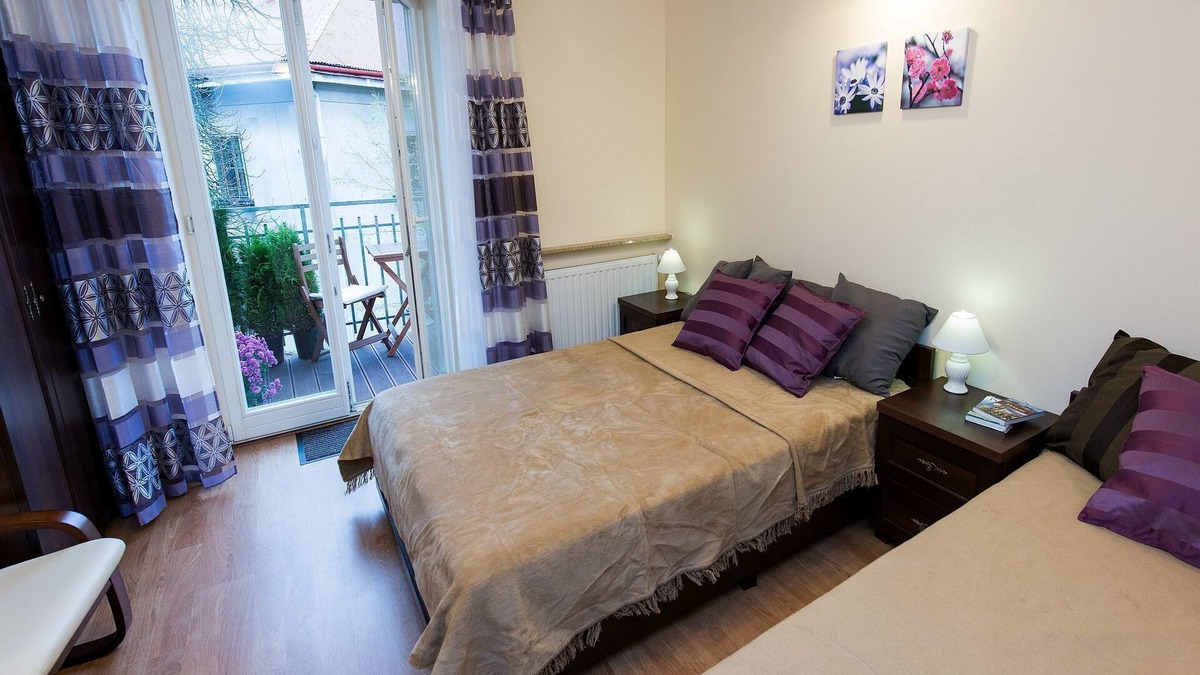 Wesoła Zachod Apartment | Vanilla 2, 3bdr 2bth apartment 5min to Krakow's Main Square