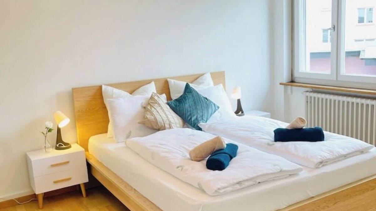 Olten Apartment | Vantage Point spacious 3 bedroom apartment | Olten Switzerland| railway station