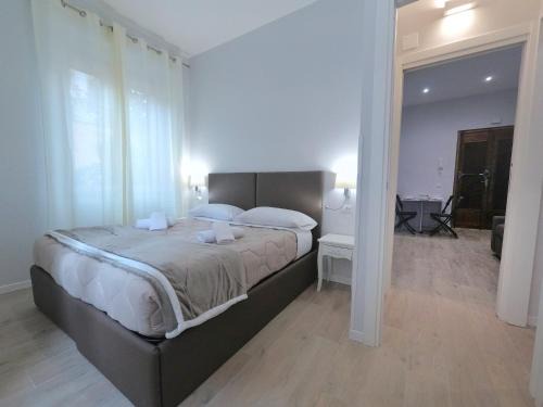 Quartiere XIII Aurelio Apartment | Vatican Luxury Corner