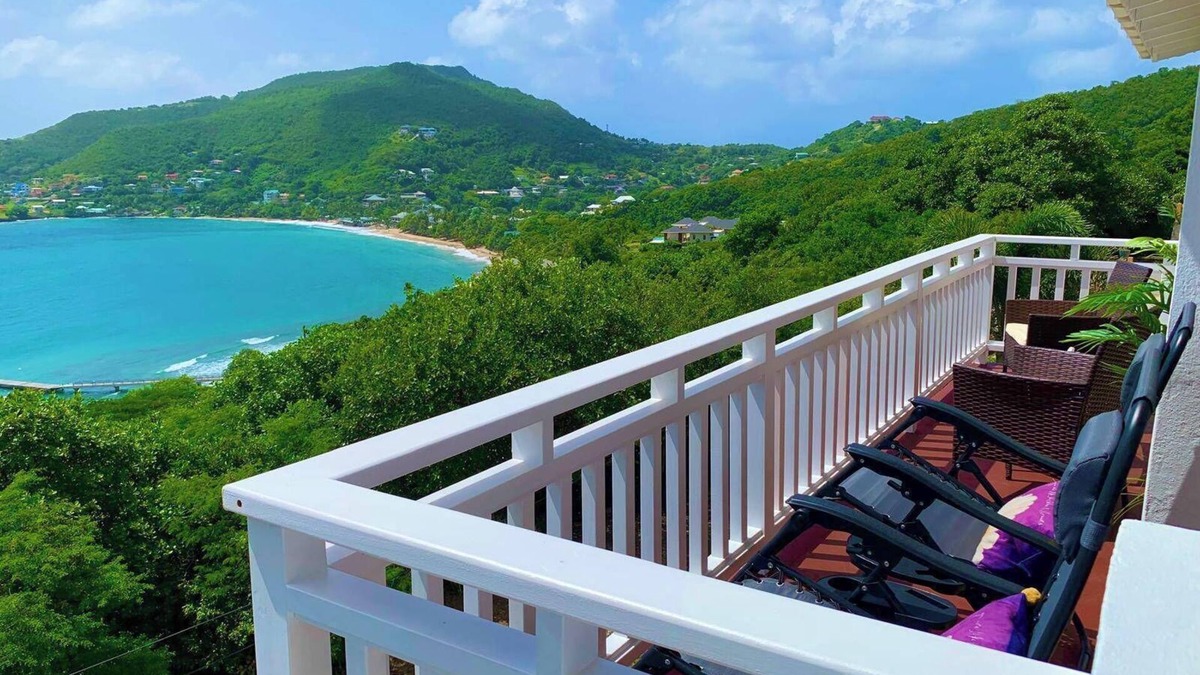 Union Vale House | Stunning 3 Bed Villa, Balcony & Sea View