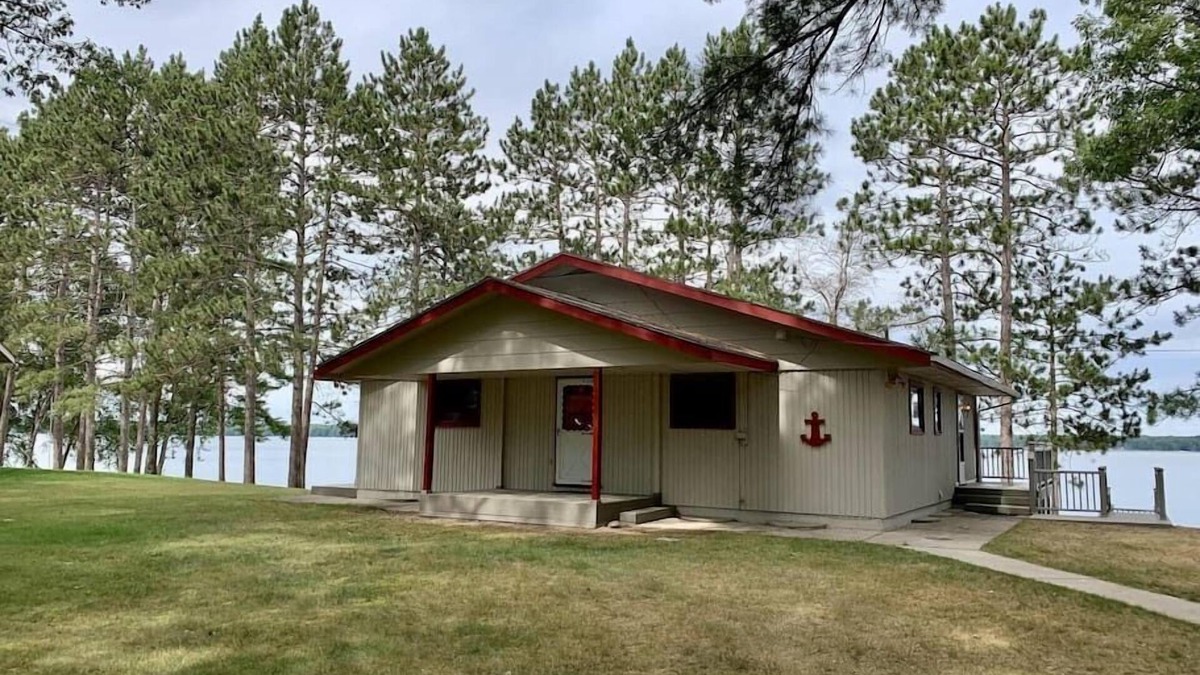 Lewiston House | Veeder Lodge Summary:
