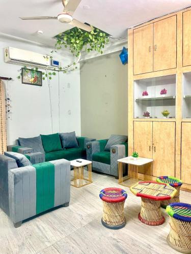 Malviya Nagar House | VeeHomes-A 4BHK HomeStay