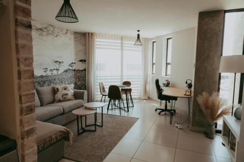 Windhoek Apartment | VELDT Suite - Luxury Apartment near Grove Mall & Hospital Airbnb