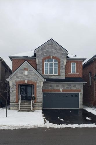 Halton Regional Municipality Apartment | Velohome - 3-Bed, 2-Bath Home