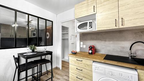 Ambilly Apartment | VELVET - Proche Genève - Au pied du Tram - Wifi Gratuit