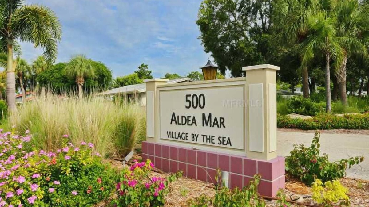 Golden Beach Condo | Venice Beachfront Community Aldea Mar, Beaches, Shopping, and Dining