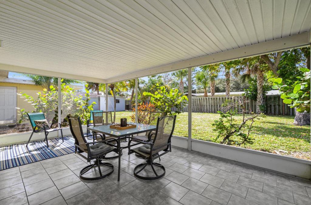 Golden Beach House | Venice Harbor 604, 1 Bedroom, WiFi, Sleeps 4, Pet Friendly
