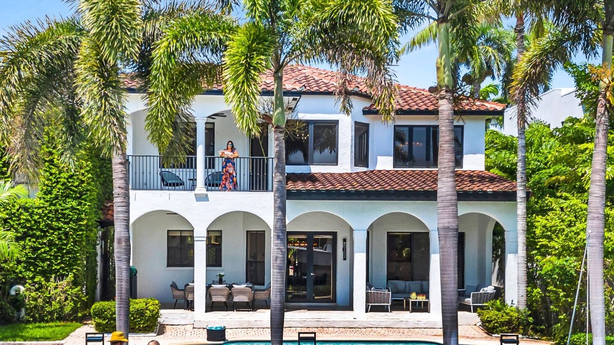 Colee Hammock Villa | Venice of America/Heated Pool/Canal View & Access/Isle Key/VlLLAS