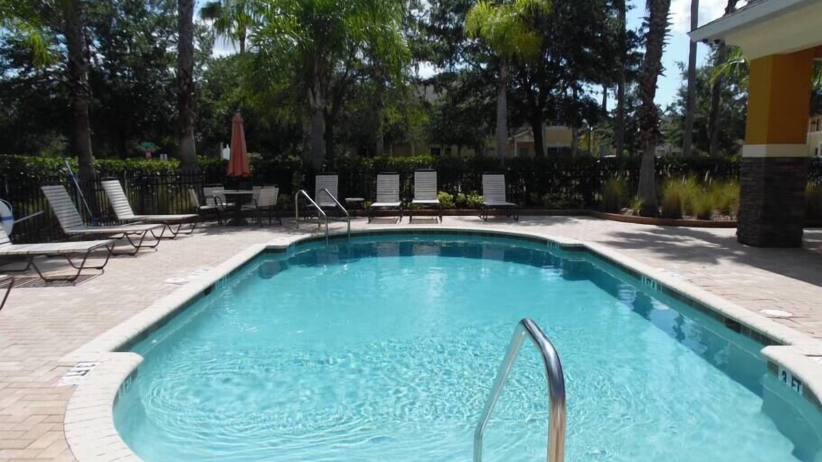 Venice House | Venice Townhouse Short Drive to Beaches
