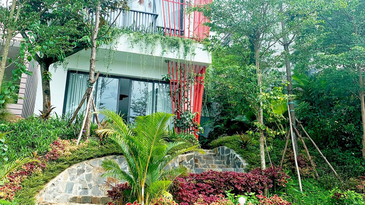 Phuc Yen Villa | Venus G&J Villa - F3.17 by MAPSTAR