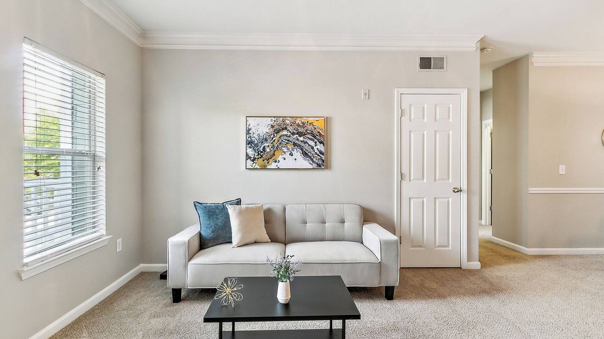 Valley Apartment | Verandas 2123 I Comfortable W A Modern Flair