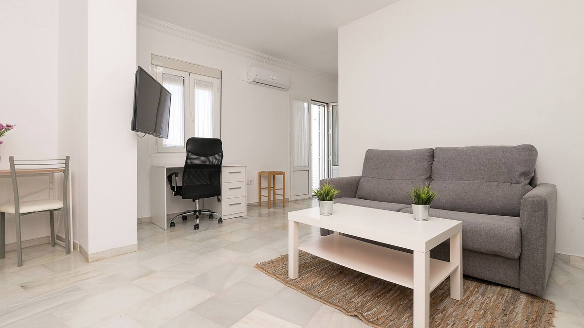 Chiclana de la Frontera House | VERANO EN CHICLANA - Charming apartment in the center - Free Wi-Fi