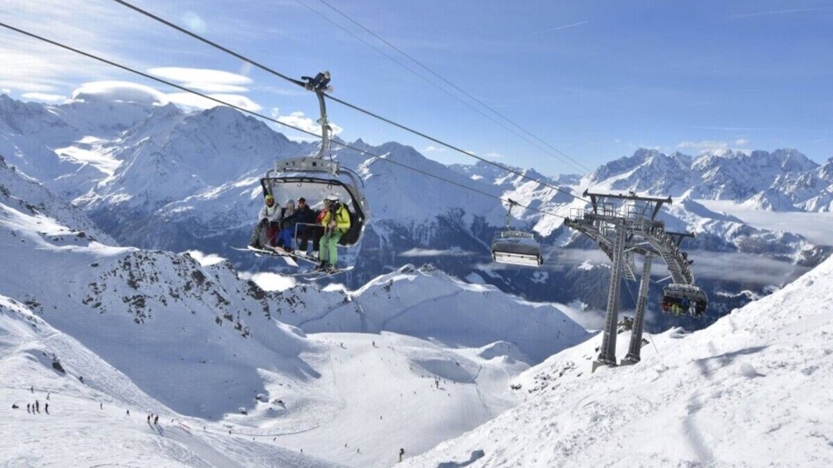Verbier Apartment | VERBIER VIEWS WITH PRIVATE PARKING IN THE CENTER OF THE VILLAGE
