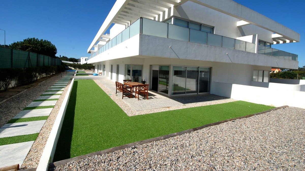 Pedra do Ouro Apartment | Verde - 2 bedroom apartment in complex with pool, play area and tennis court
